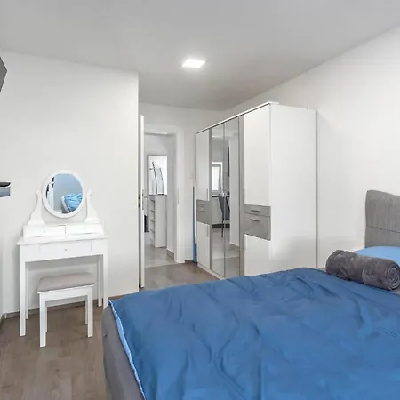 Cozy In Dobrinj, Otok Krk With Kitchen * Polje