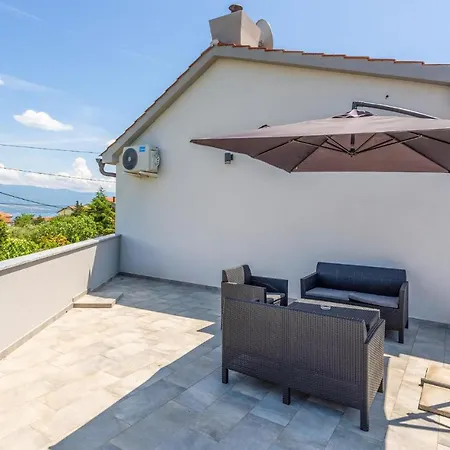 Apartman Cozy In Dobrinj, Otok Krk With Kitchen *